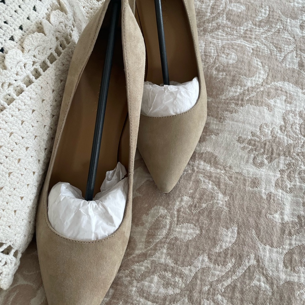Talbots Cream Suede Shoes